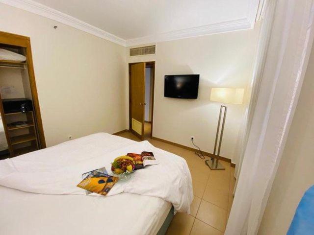 Hurghada Suites & Apartments Serviced By Marriott Exterior photo A room at the hotel