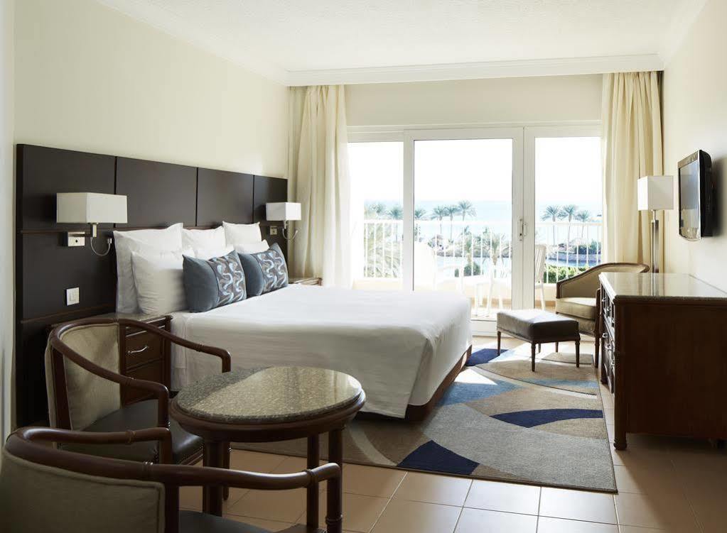 Hurghada Suites & Apartments Serviced By Marriott Exterior photo A room at the Hilton Sharm El Sheikh