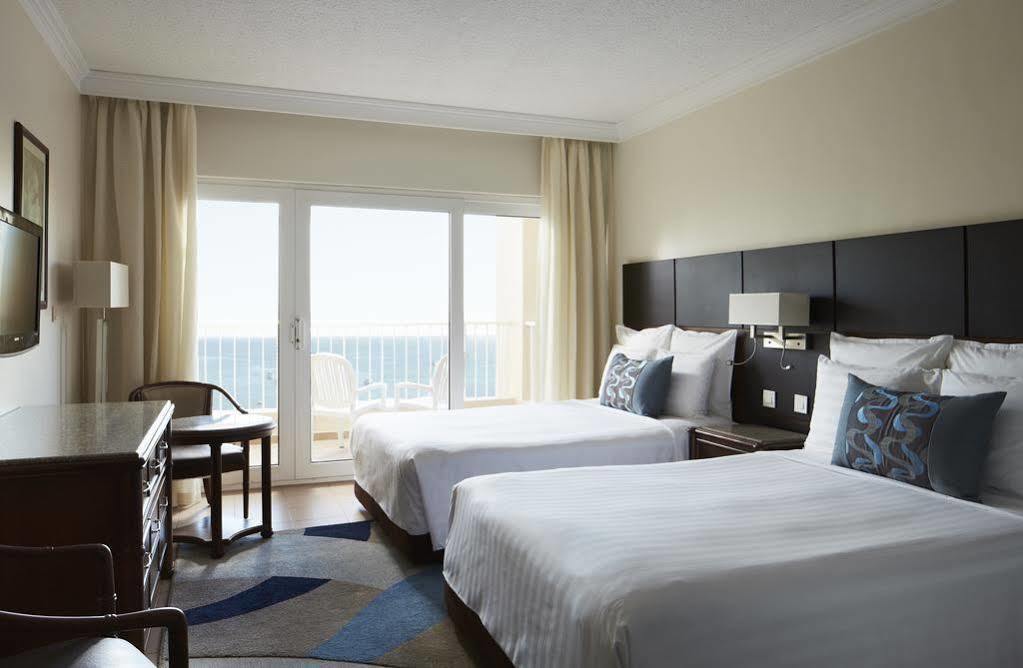 Hurghada Suites & Apartments Serviced By Marriott Exterior photo A guest room at the Sheraton Maldives Resort & Spa